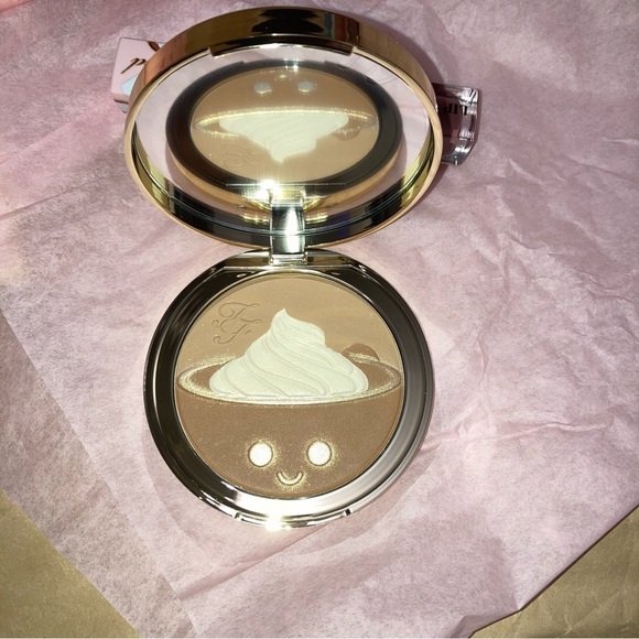 Too faced you’re so hot set - Picture 8 of 10